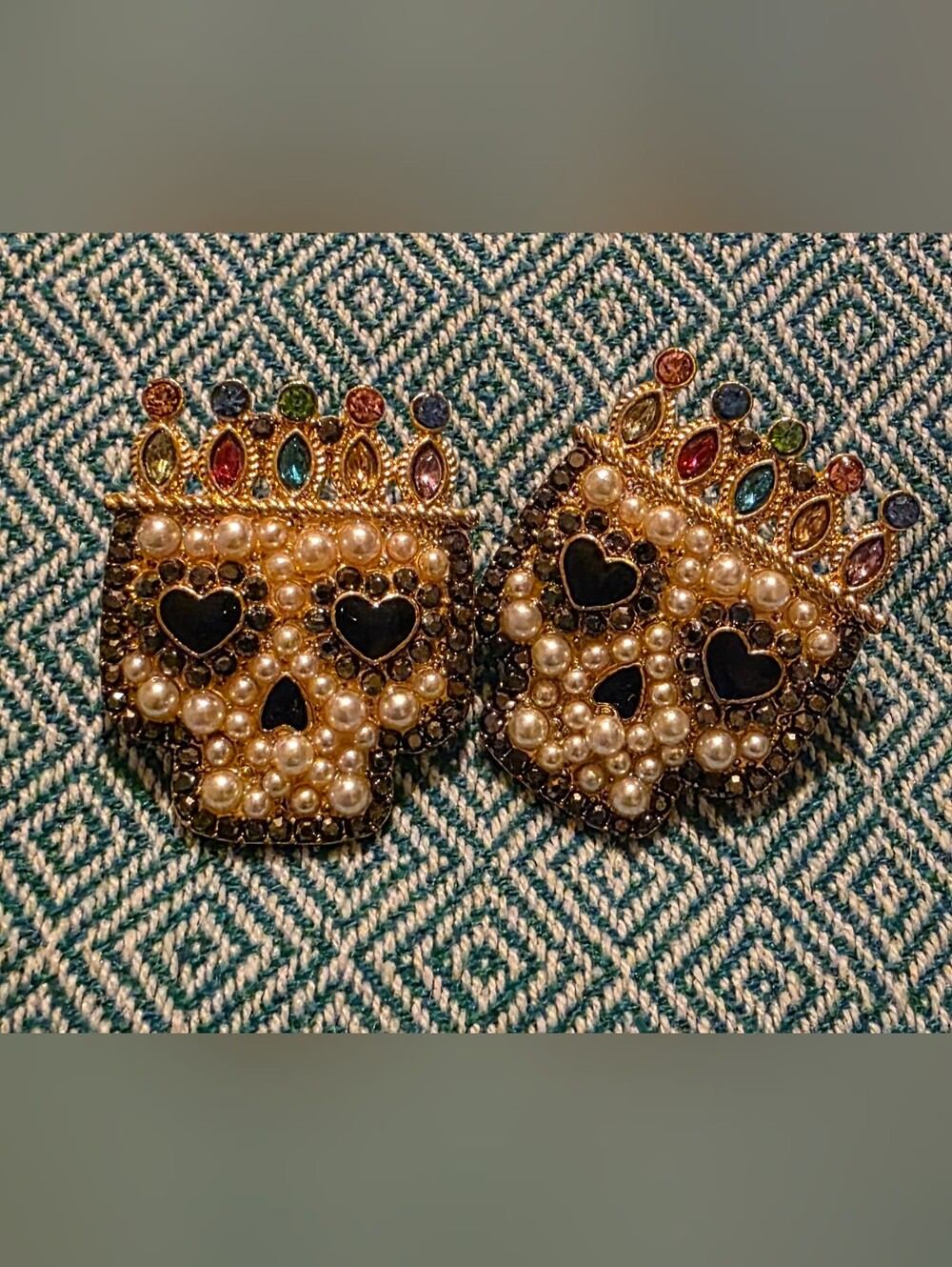 Skull Queen Rhinestone Earrings